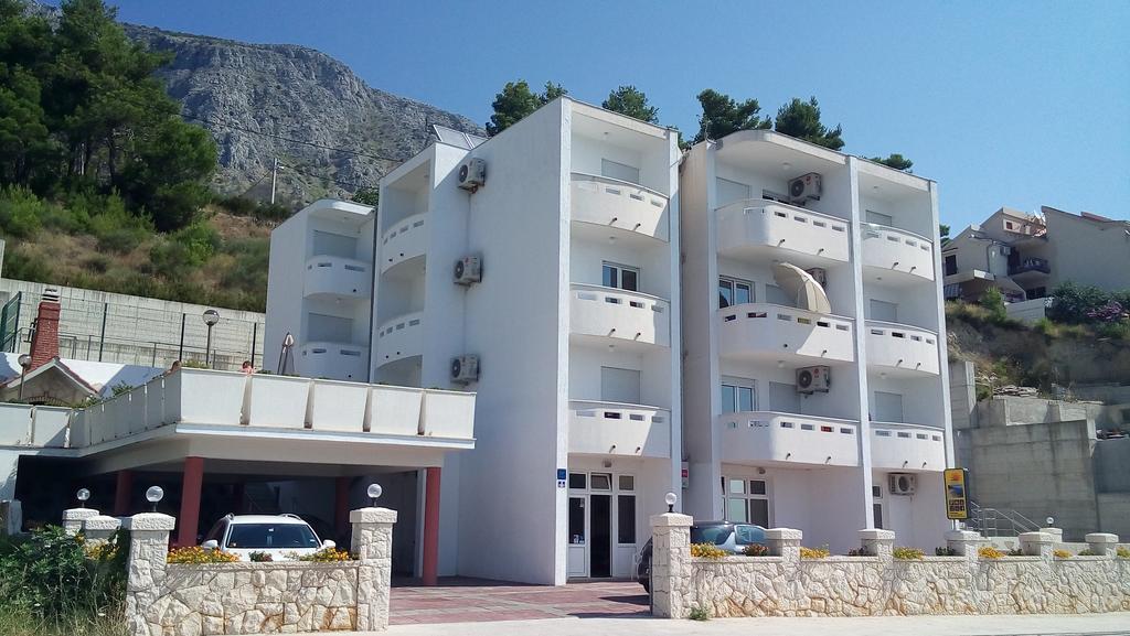 Sunrise Apartments And Studio Apartments 1 لوكفا روجوزنيكا المظهر الخارجي الصورة